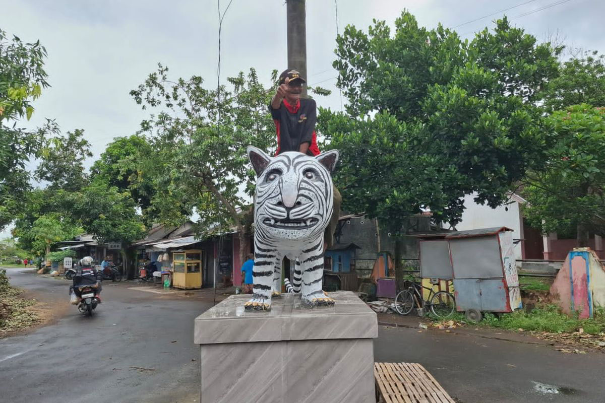 Patung Macan Putih tak Proporsional, ini  Profesi Lain Pematung