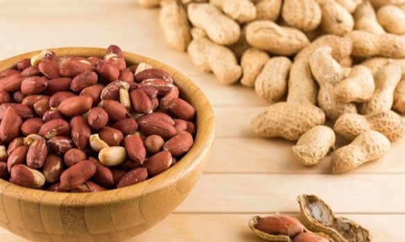 3 Khasiat Konsumsi Kacang Tanah Secara Rutin, Salah Satunya Mampu Turunkan Kolesterol 
