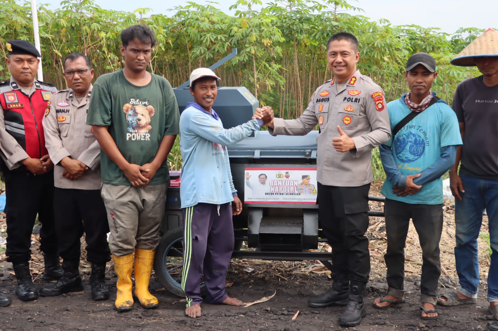 Komtan Serai Makmur Sejahtera Ogan Ilir Dapat Bantuan Mesin Pipil Jagung dari Kapolri