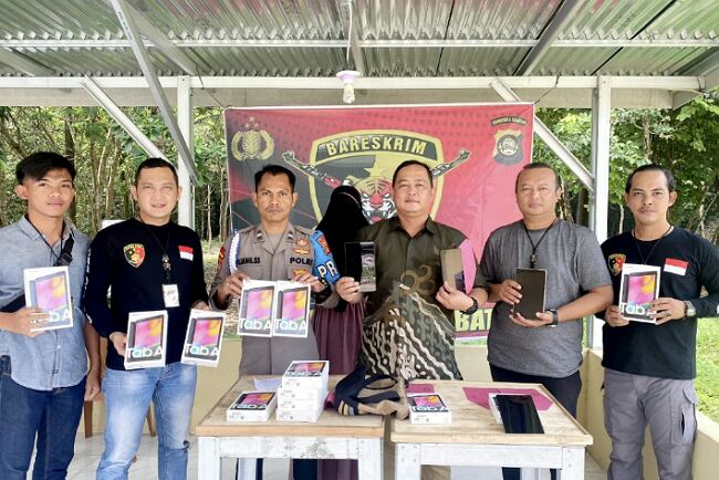 Oknum Guru di SMAN 1 Tanjung Batu Ogan Ilir Curi 88 Unit Samsung Galaxy Tab A Milik Sekolah