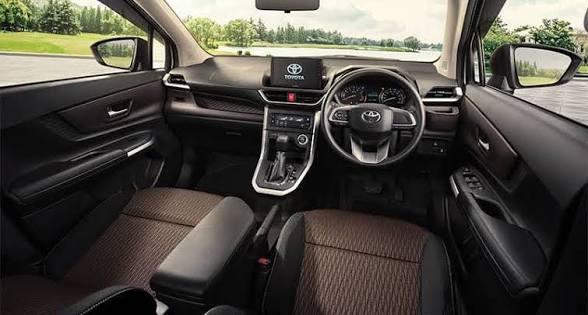 Tips Praktis Menghilangkan Bau Apek pada Mobil Pasca Mudik