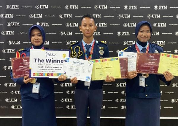 3 Siswa SMAN Taruna Angkasa Madiun Raih Prestasi Internasional