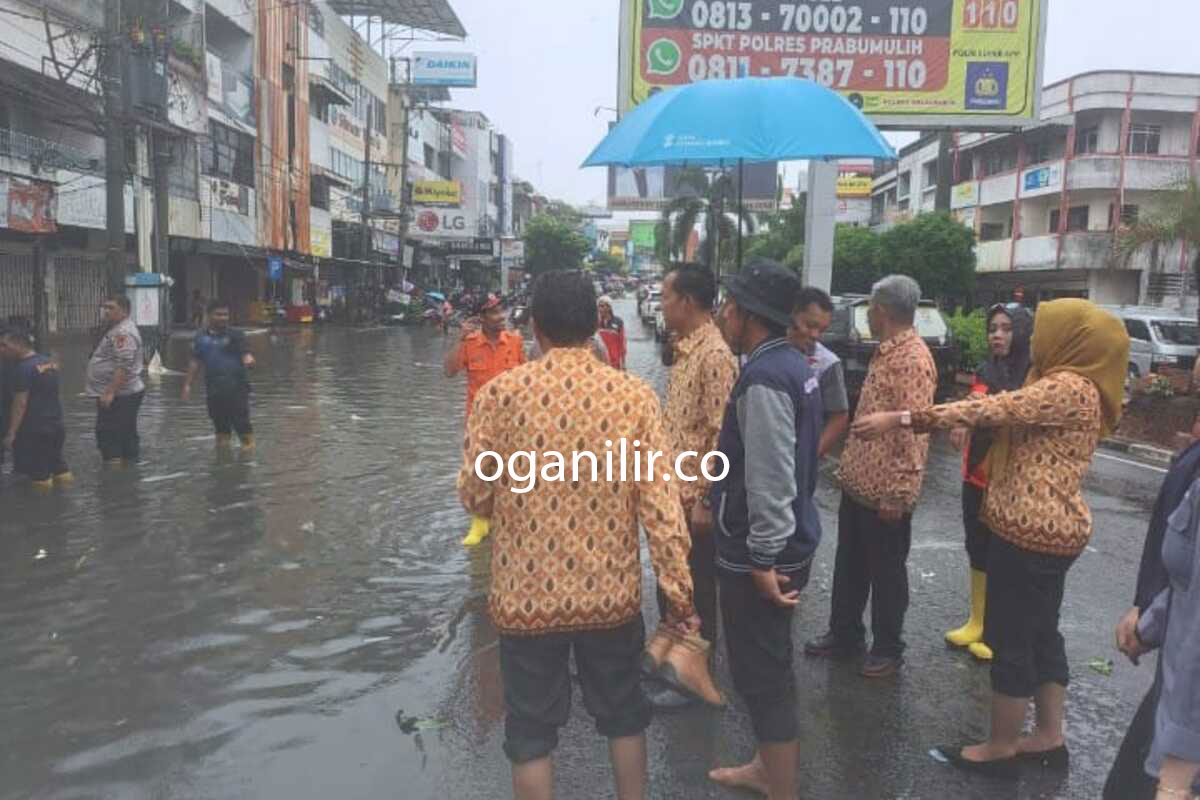 Hujan Deras, Warga Kota Prabumulih Kebanjiran, ini Lokasinya