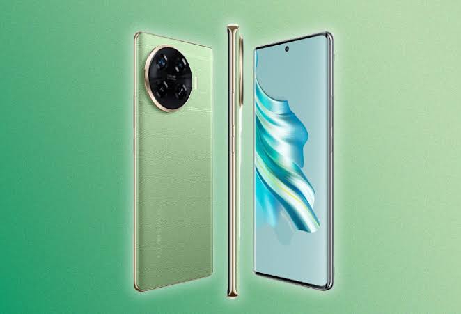 Tecno Spark 20 Pro Plus Meluncur, Layar Lengkung dengan Bezel yang Tipis