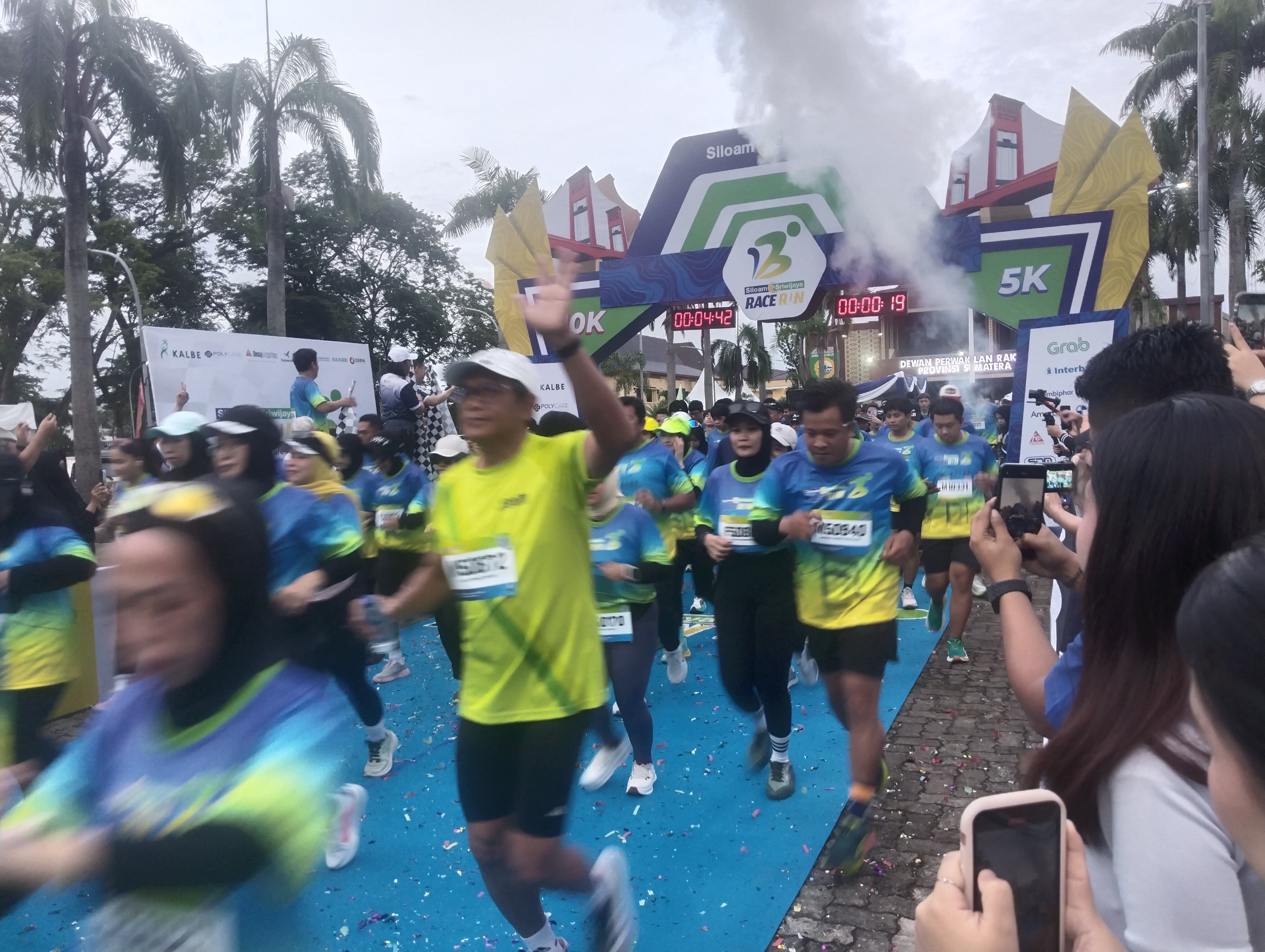 Ribuan Runners Ikuti Siloam Sriwijaya Race Run 