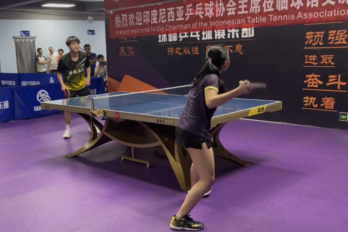 Imbangi Juara Tenis Meja Mahasiswa, Queen Petenis Meja Pelatnas Road Show ke Beijing