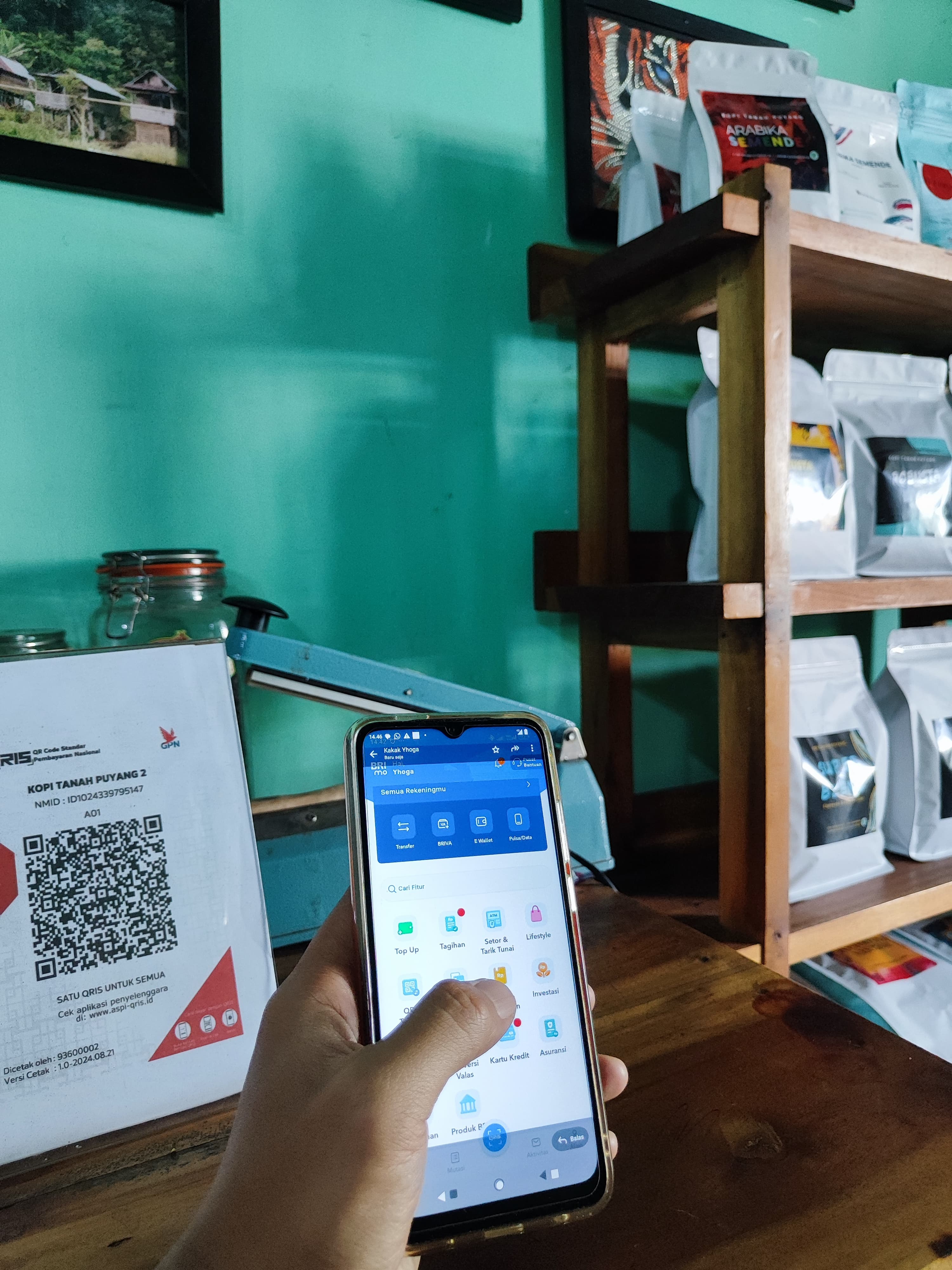 QRIS dan Mobile BRI : Solusi Pembayaran Digital untuk UMKM Kopi Lahat