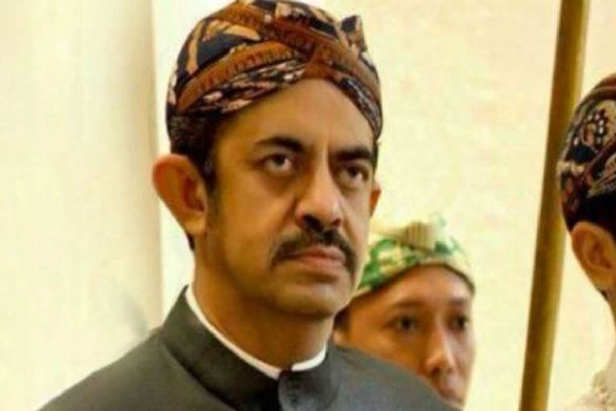 Paspor Dicabut, Pergerakan Riza Chalid Terbatas 