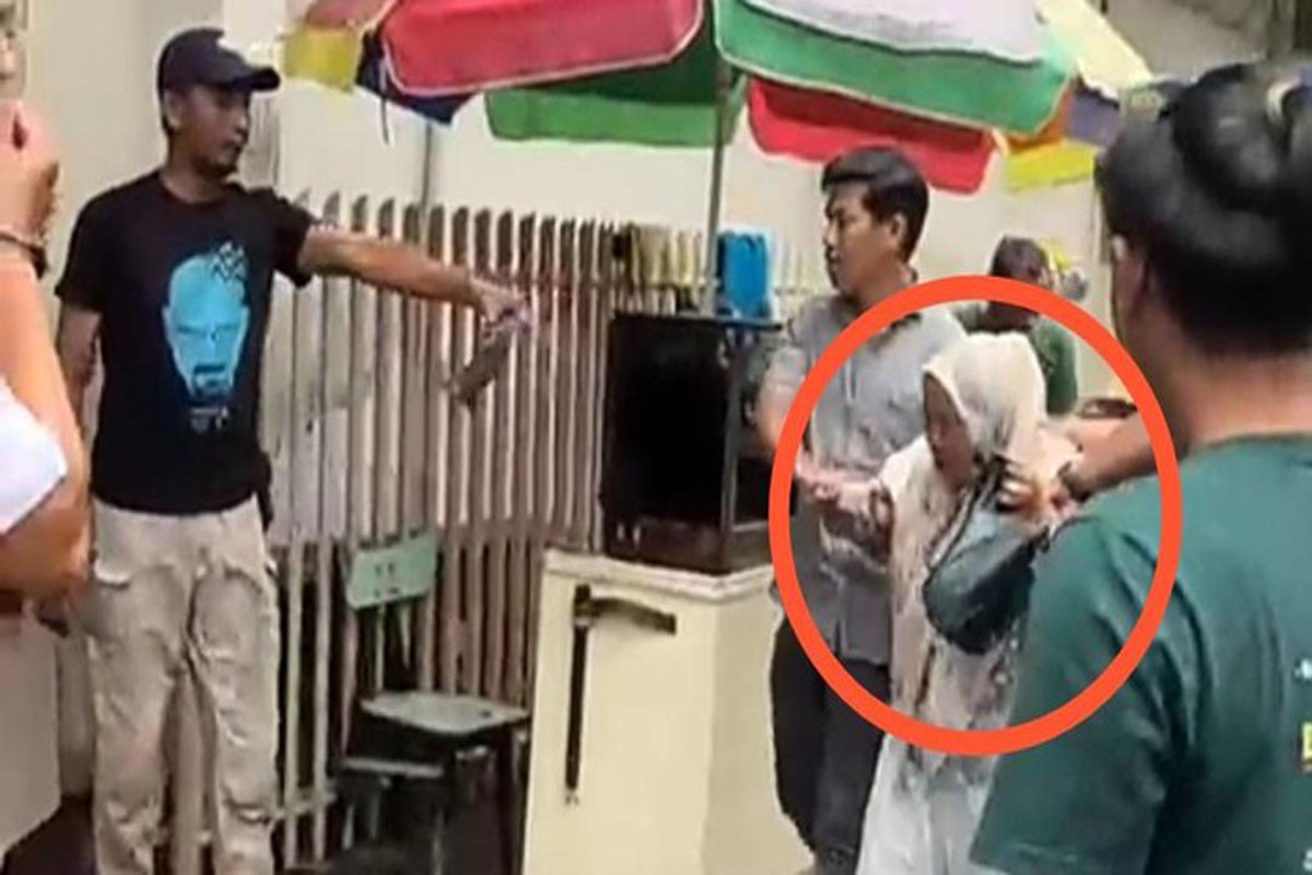 Usai Bakar Toko Emas, Emak-Emak di Makassar Gondol Perhiasan Senilai Rp2 Miliar