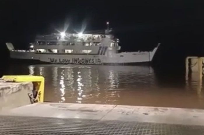 KMP Jembatan Musi 1 Nyaris Karam di Selat Bangka, ini Penyebabnya
