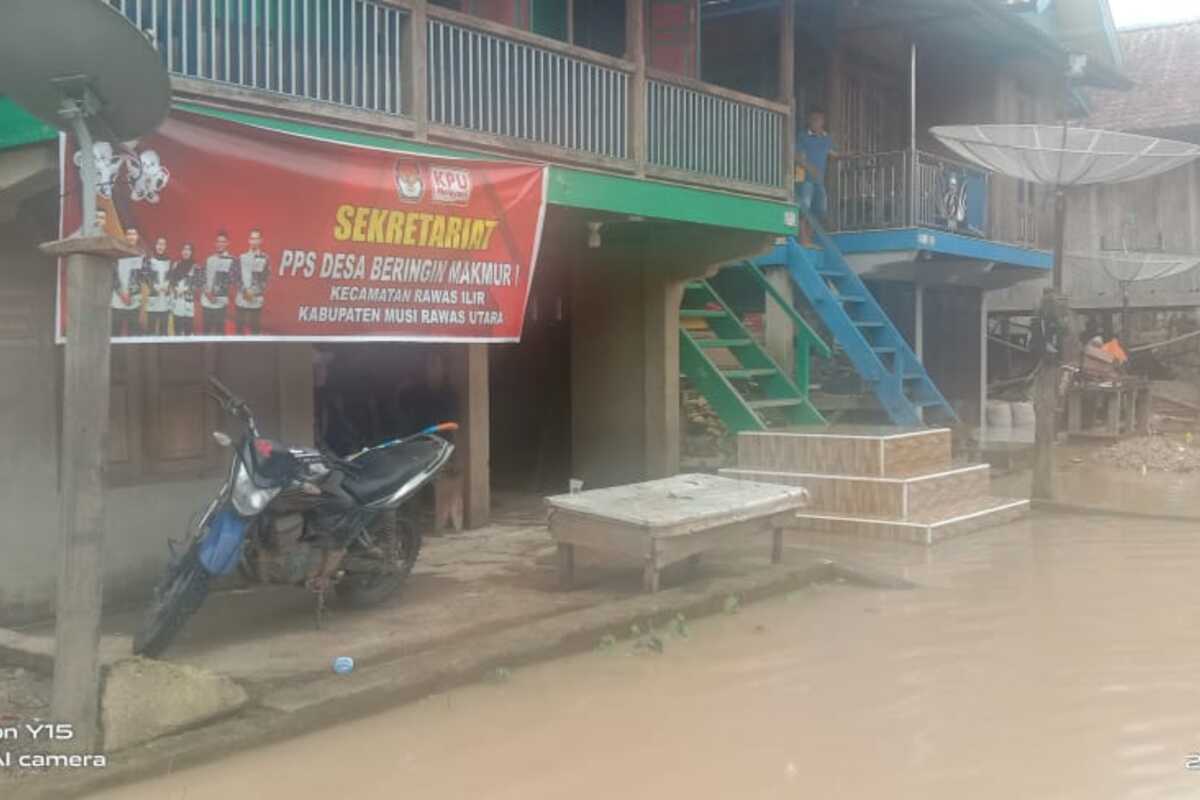 Banjir Landa Muratara, Sekretariat PPS Terendam