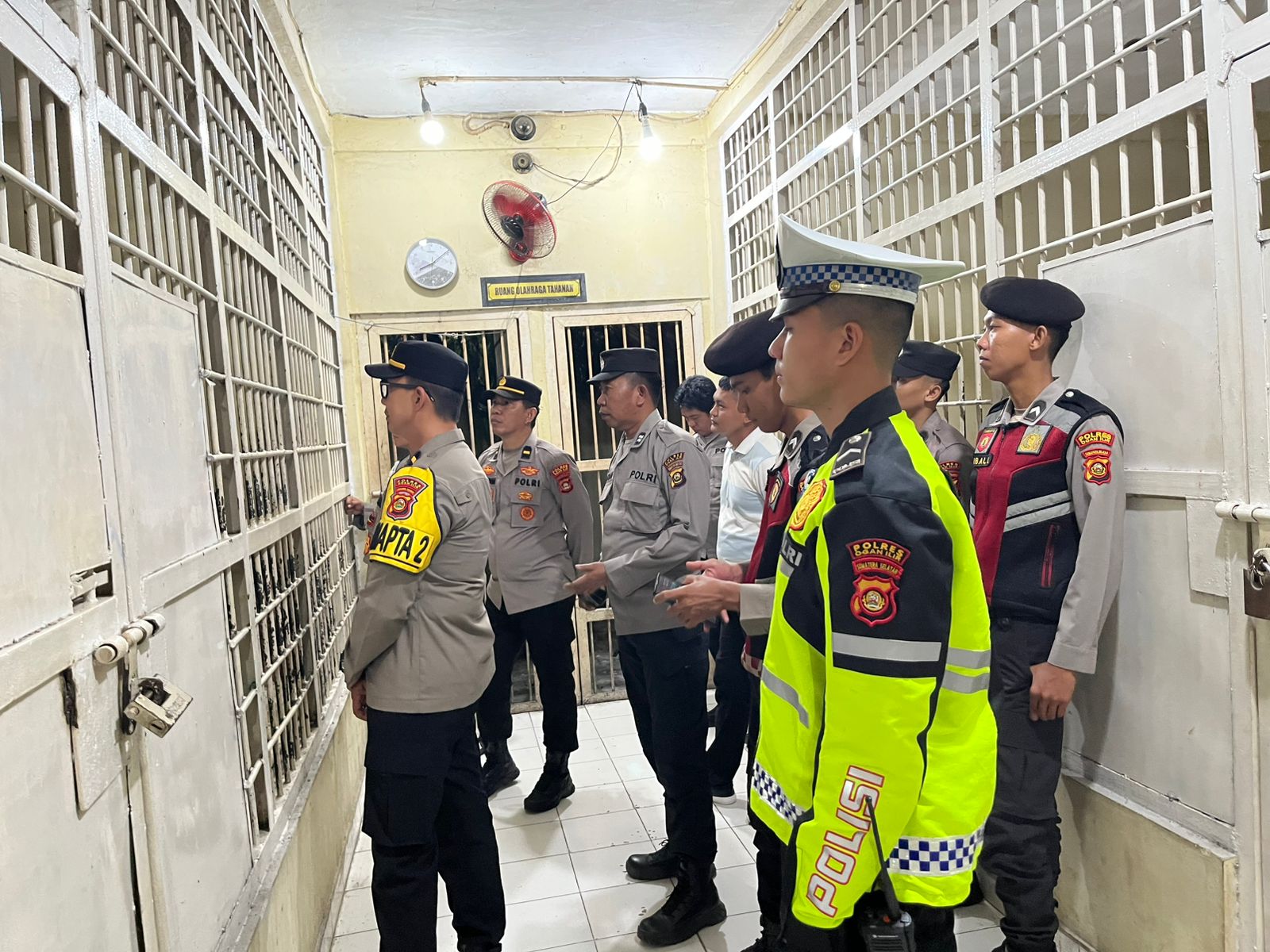 Intelkam Polres Ogan Ilir Lakukan Konsolidasi Piket dan Cek Tahanan