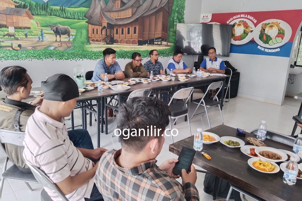 Alfa One Jelaskan Kronologi Air Kemasan Ada Bercak Hitam
