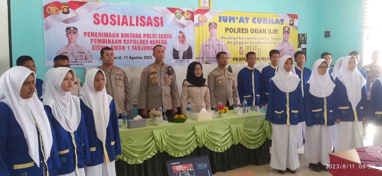 Polres Ogan Ilir Gelar Jumat Curhat di SMAN 1 Tanjung Raja