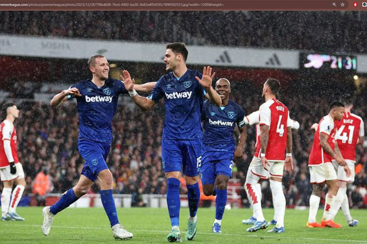 Liga Inggris 2023/2024: Jamu West Ham United, Arsenal Kena Getok 0-2