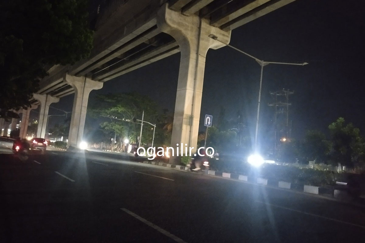 Lampu Jalan Jalur LRT Jl Kolonel H Barlian Kembali Mati