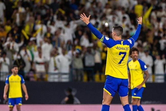 Tendangan Bebas Ronaldo Bikin Suporter Menangis, Hanya 8 Menit Al Nassr Balikkan Keadaan Lawan Klub Abha  