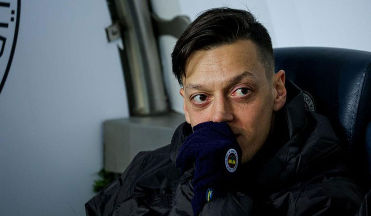 Mesut Oezil Ditolak di Acara Mantan Klubnya, Apa Pasal?