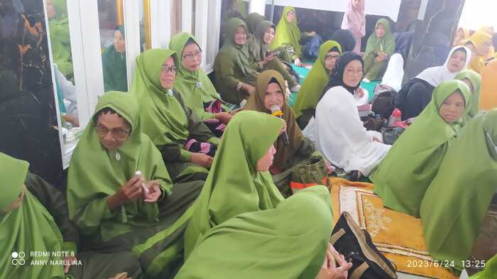 Hadiri Launching Madrasah Yayasan Tarbiyah  Syamilah, Wabup Ogan Ilir Puji Peran Ibu  