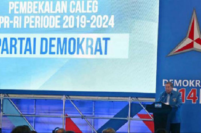 Jokowi Sebut Partai Demokrat Sering ke Istana Malam Hari, ini Kata Syarief Hasan