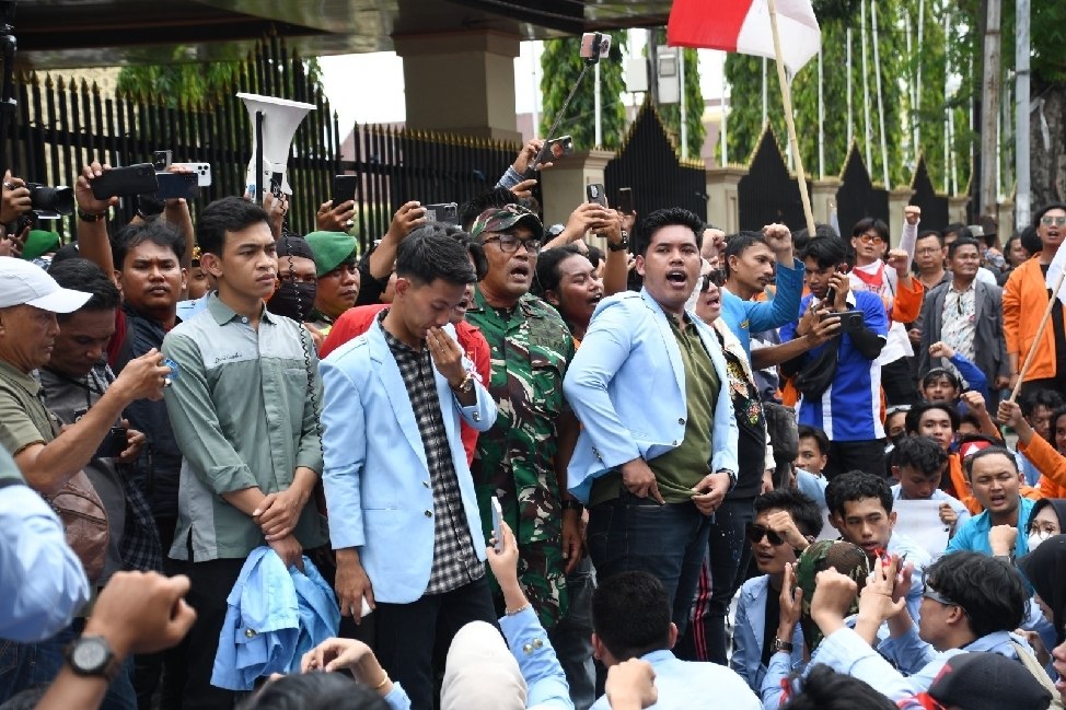 Danrem 044/Gapo Pantau Langsung Unjuk Rasa Damai 