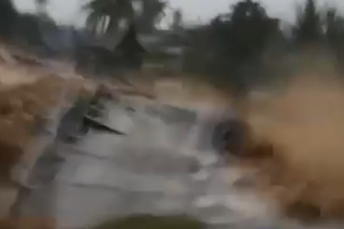 Jembatan Gunung Nago Ambruk, Akses Menuju Kampus Unand Putus