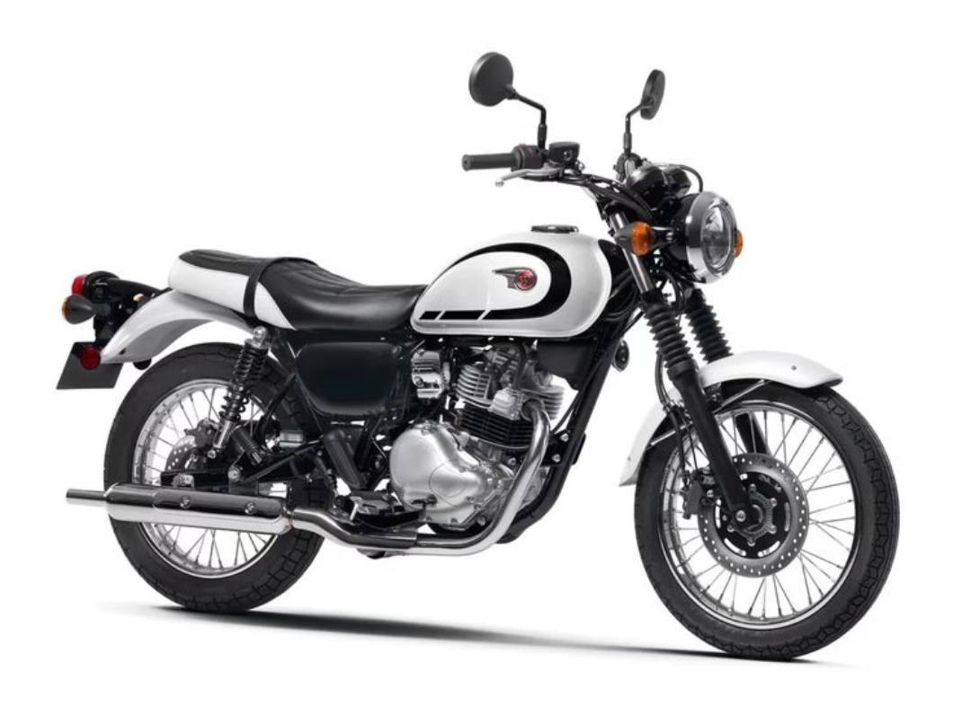 Kawasaki W230 Kejutkan Panggung JMS 2023