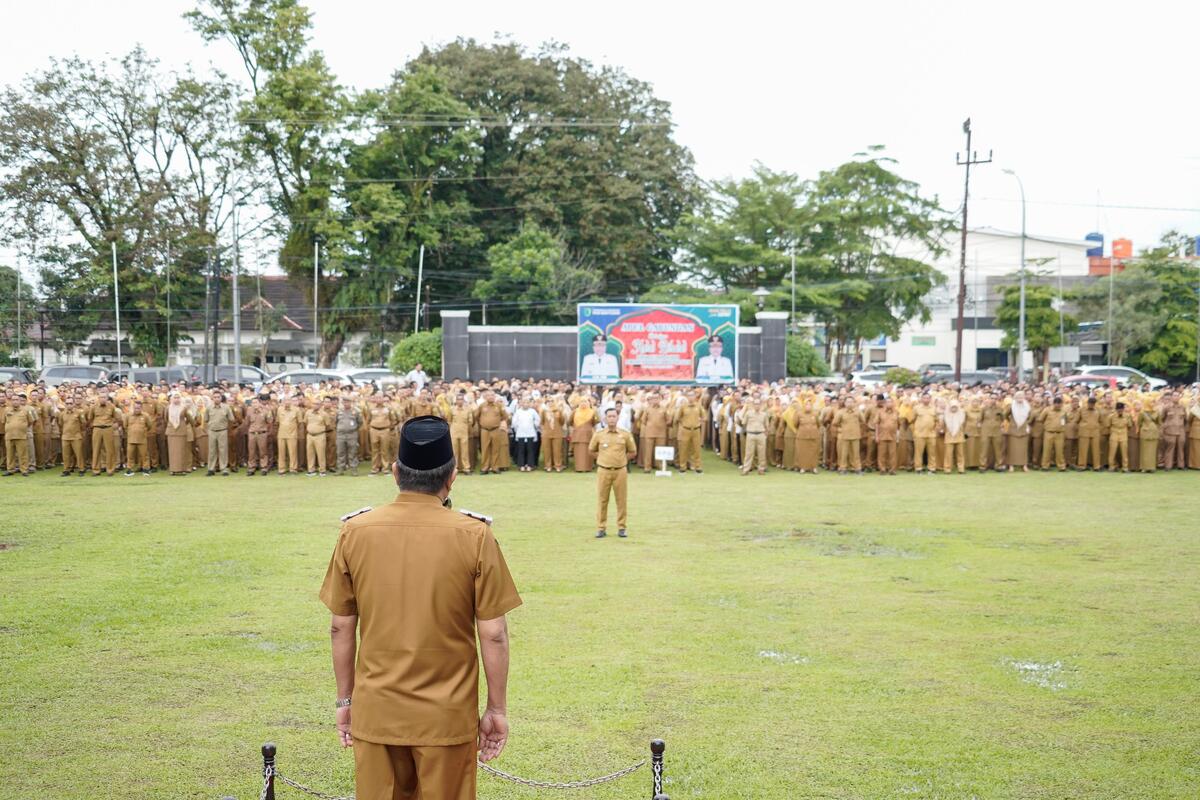 Pimpin Apel Gabungan Pasca-Libur Lebaran, ini Pesan Bupati Muba 