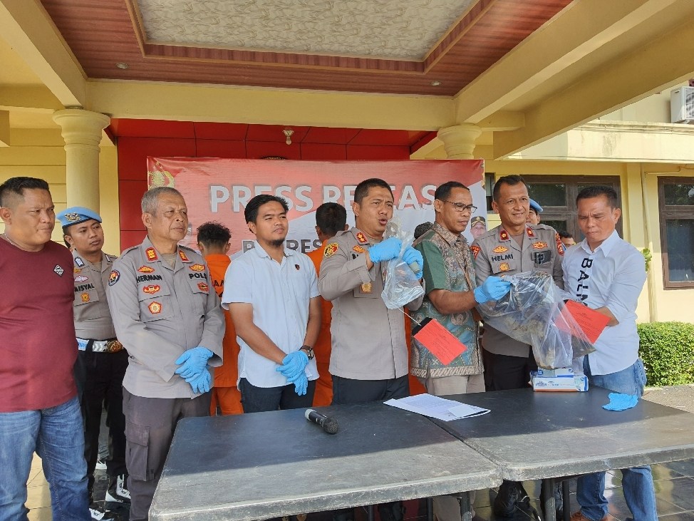 Polres Ogan Ilir Buru Otak Pelaku Pencurian Minyak Mentah Pertamina, Tiga Tersangka Sudah Diamankan