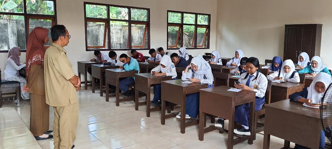 SMAN 1 Indralaya Utara Terapkan Tes SPMB Sistem Aplikasi Online