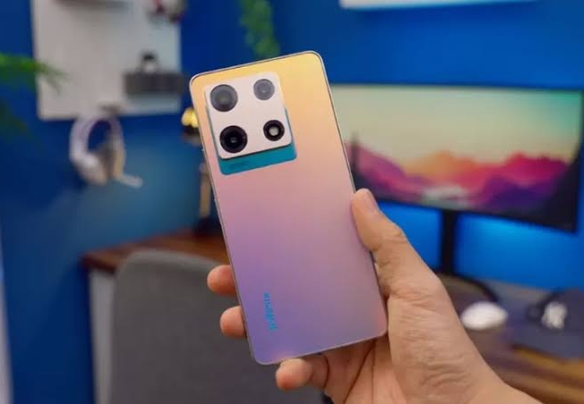 Harga Terkini Infinix Note 30 Pro, Desain Bodi Estetik dengan Layar AMOLED 120 Hz