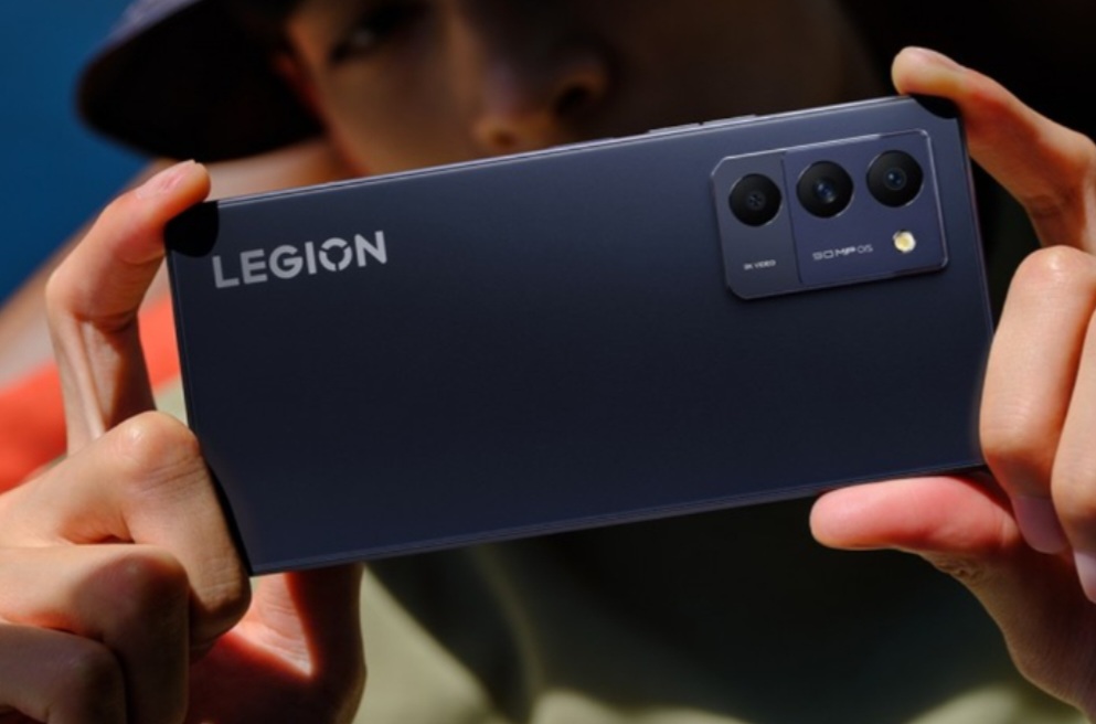 Lenovo Legion Y70 Dibekali Layar OLED dengan Snapdragon 8+ Gen 1, ini Harganya