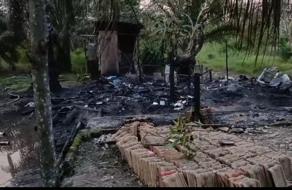 Rumah Warga di Sungai Rambutan  Ogan Ilir  Ludes Terbakar,  Menyisakan Tempat BAB