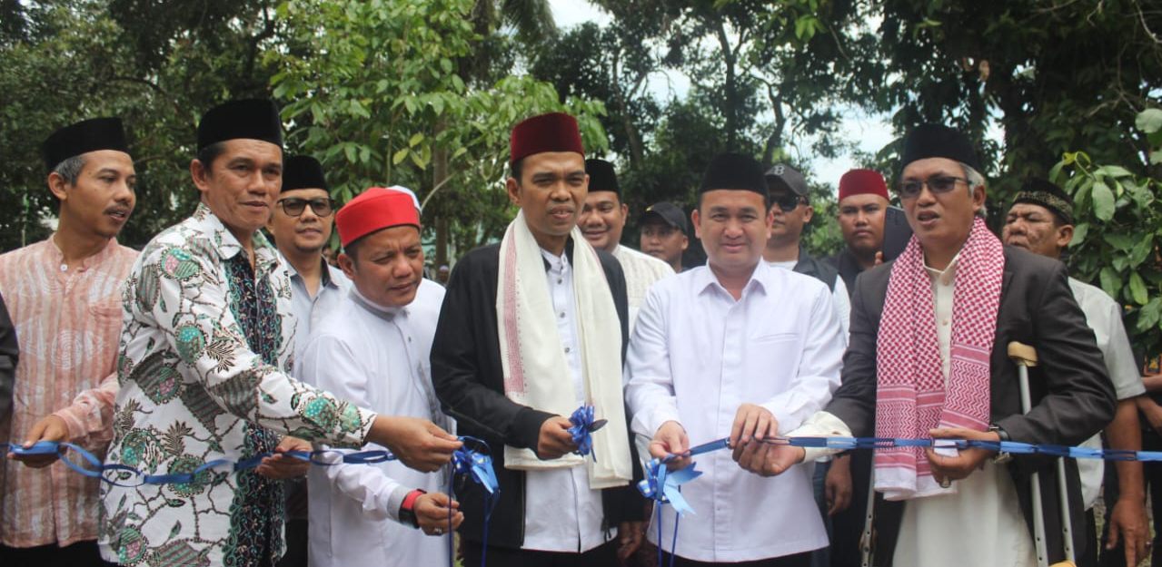 UAS Resmikan Gedung dan Peletakan Batu Pertama Asrama Albasya di Payakabung Ogan Ilir