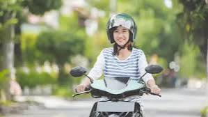 Simak! Ini 7 Tips Skincare Saat Mudik Naik Motor, Tetap Glowing Meski Kena Debu dan Sinar Matahari