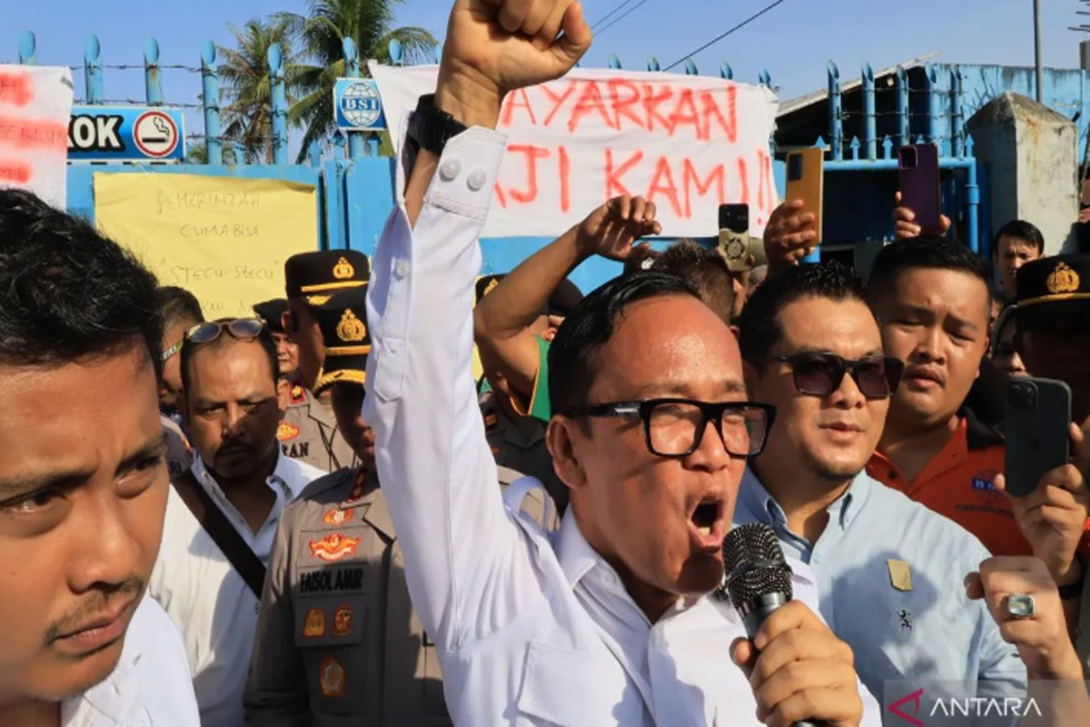 Sssttt... Wamenaker Terjaring OTT, KPK Amankan 10 Pelaku