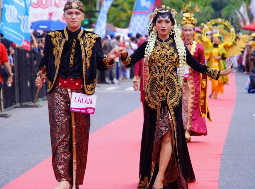 Lihat Nih Kemeriahan Sekayu Carnaval 2025