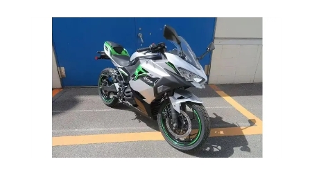 Cek Spesifikasi dan Harga Motor Listrik Kawasaki Ninja e-1 dan Z e-1, Pakai Garansi Sampai 5 Tahun