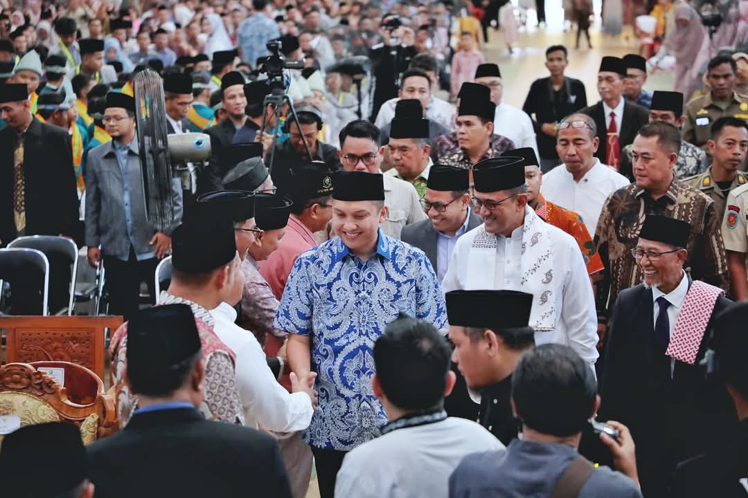 Bupati Panca Hadiri Haflah Milad ke-75 Ponpes Raudhatul Ulum, 567 Siswa Di Wisuda