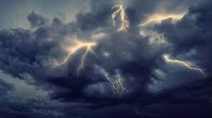 Prakiraan Cuaca Hari ini Kamis 18 Desember 2025 : Waspada Hujan Petir di Beberapa Wilayah