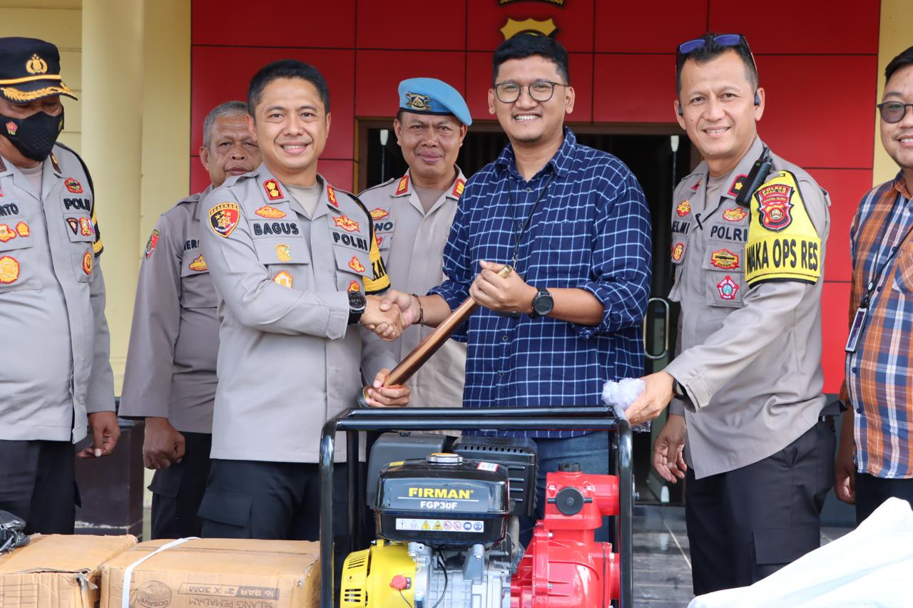 Hadapi Karhutla, Polres Ogan Ilir Dapat Bantuan Mesin Pompa Dari BRI 