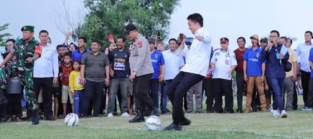 Bupati Panca Buka Turnamen Sepak Bola “Rengas CUP I” Tahun 2023.            