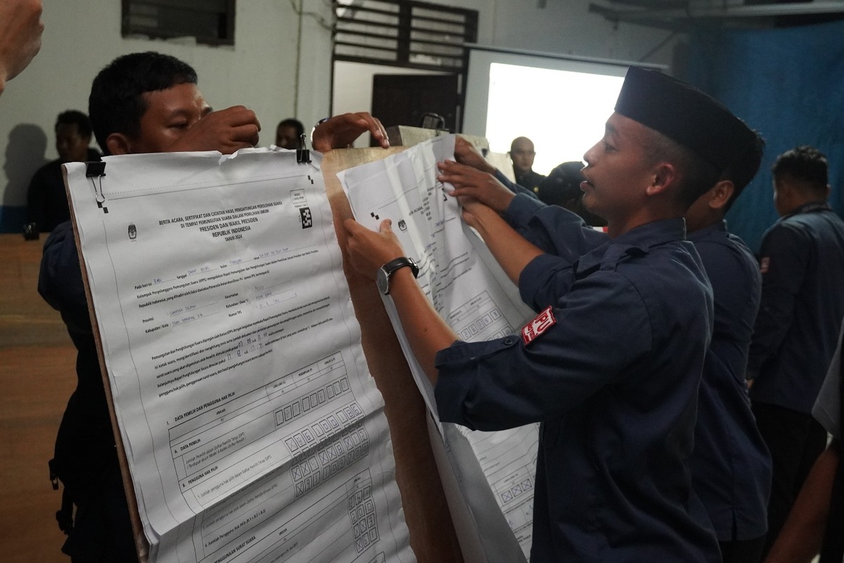 Pastikan Pleno Rekapitulasi Berjalan Lancar, Pj Bupati OKI Sambangi 4 PPK