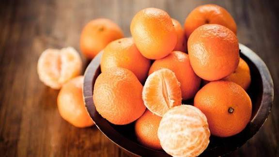  7 Rekomendasi Buah Paling Ideal dan Ampuh Bakar Lemak Perut