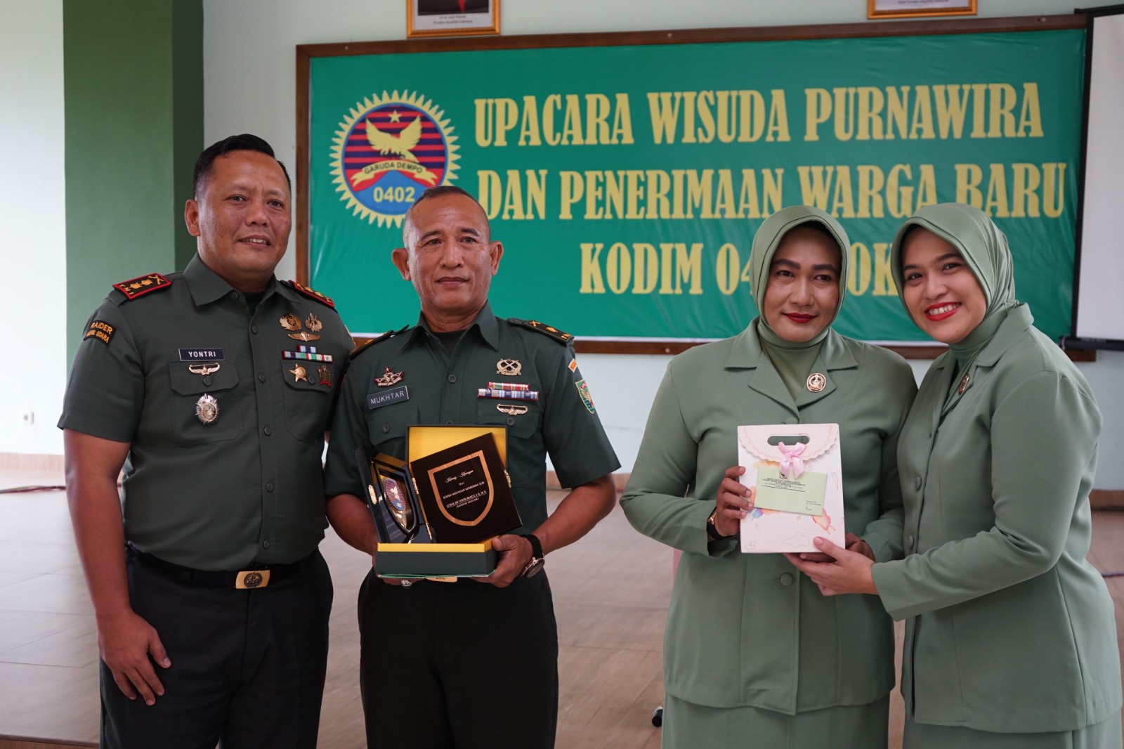 Dandim 0402 OKI Lepas Wisuda Purnawirawan dan Sambut Prajurit Baru 