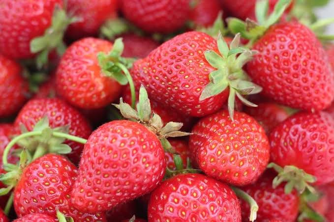 7 Manfaat Buah Strawberry untuk Tubuh, Nomor 4 Wanita Pasti Suka