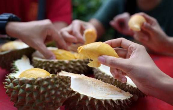 Hindari 6 Makanan Ini Bersamaan Durian