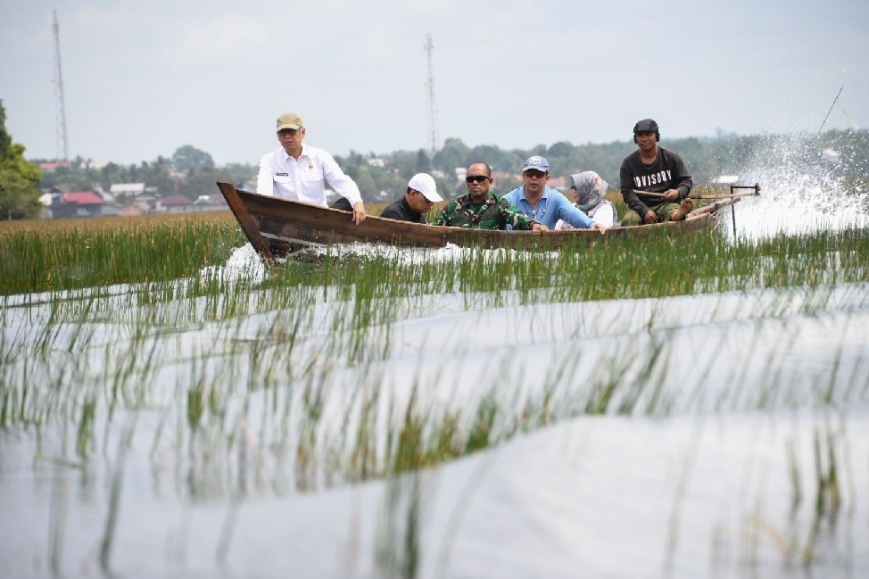 Dukung Ketahanan Pangan, Danrem 044/Gapo Dampingi Itjen Kementan Tinjau Cetak Sawah 2026