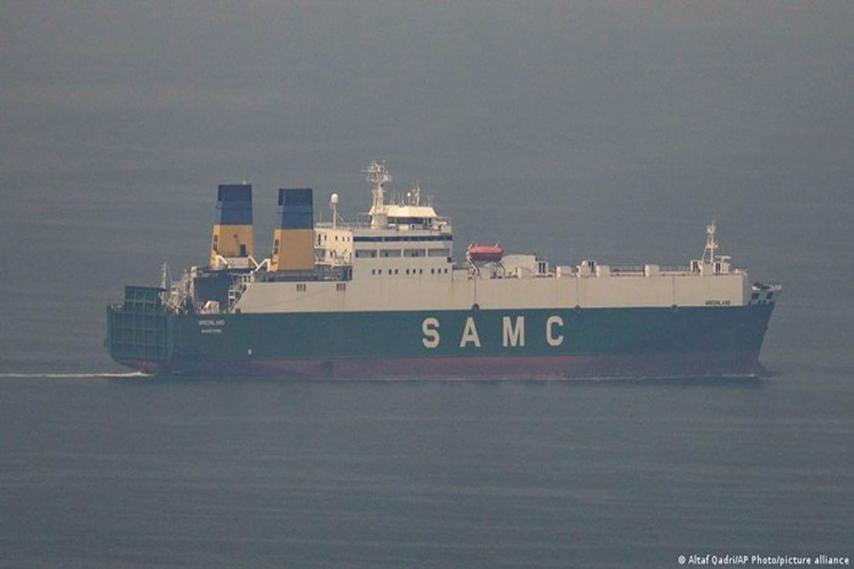 Trump Minta Bantuan Sekutu Amankan Selat Hormuz Namun Dicuekin