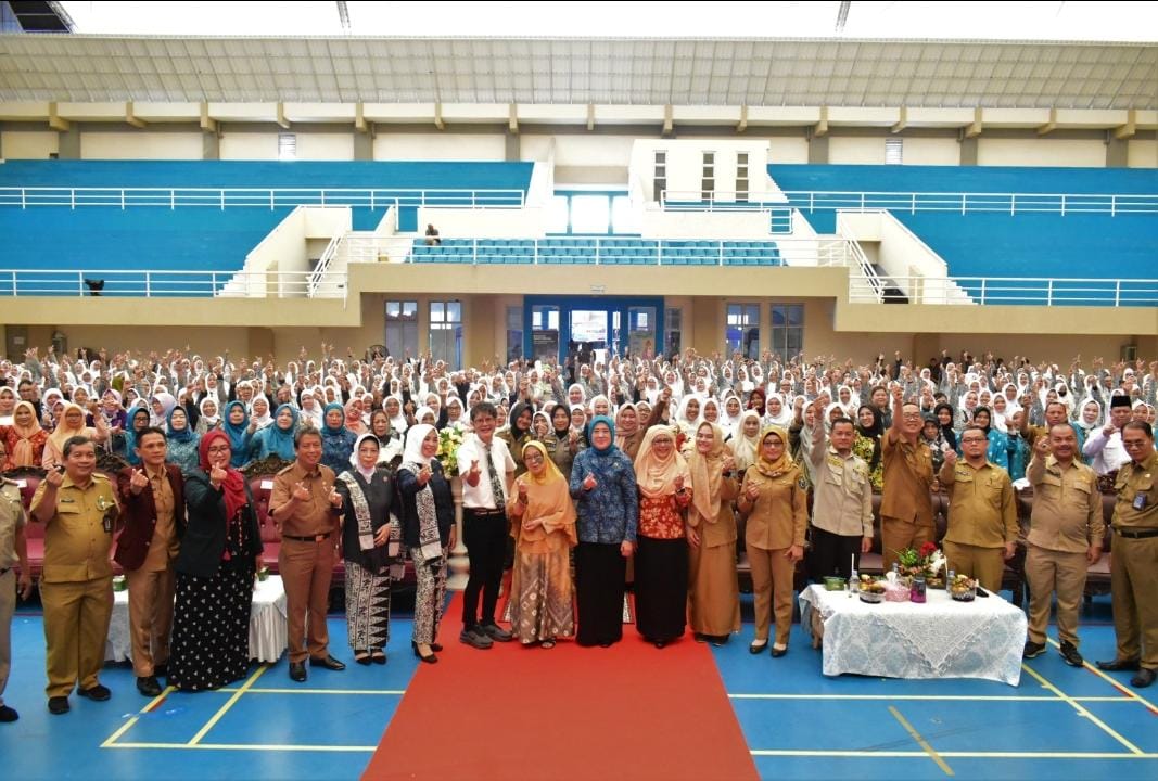 Rayakan Hari Jadi Bidan Nasional ke-72 Tahun, IBI OKI Gelar Seminar bersama Dr. Boyke 